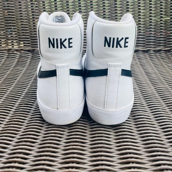 Nike Mid Blazer ‘77 - Picture 3 of 4